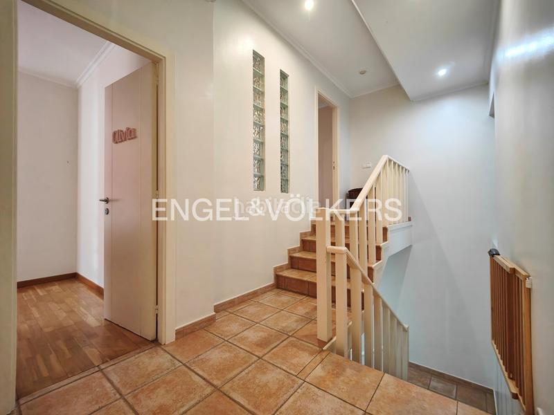 Foto 14f0d91e-2a99-4bd1-9d15-0ee24eeb85f5. House with heating parking pool in Poio