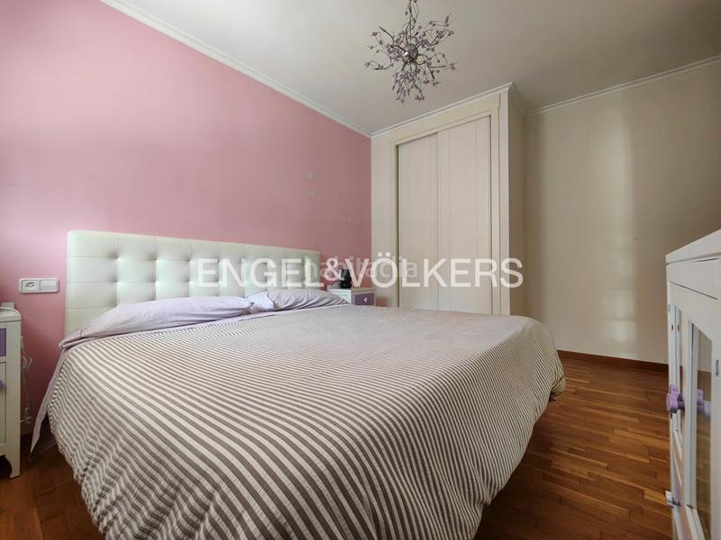 Foto 66a5f5c7-fc89-494d-90d3-37d9ec3a3697. House with heating parking pool in Poio