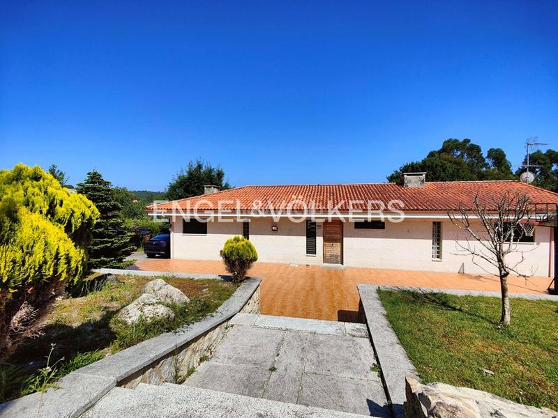 Foto 79f19ff5-d98a-4c82-a096-de235e7de33f. House with heating parking pool in Poio