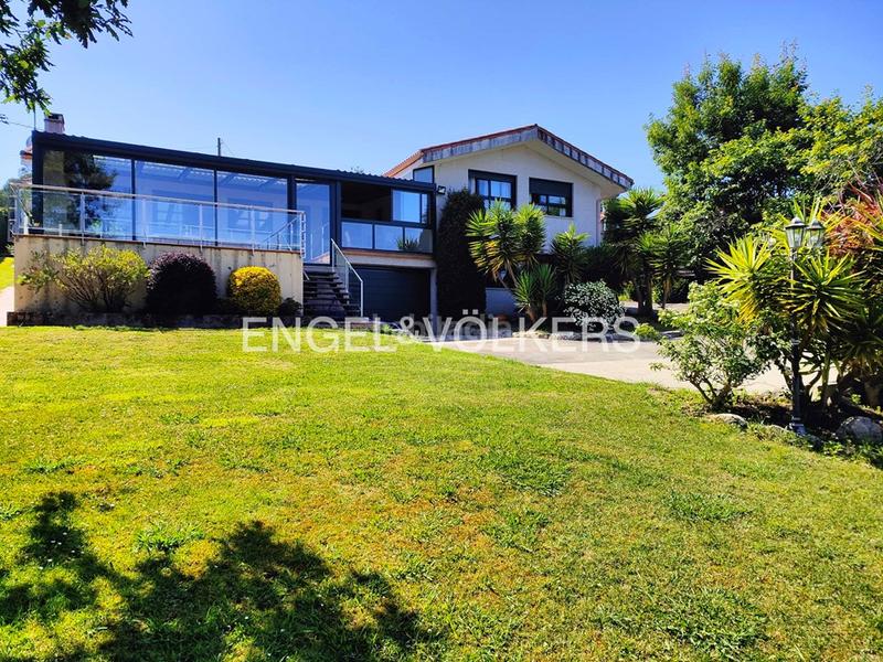 Foto 96132dc1-dec7-4ae0-85fb-f8ff5a784704. House with heating parking pool in Poio