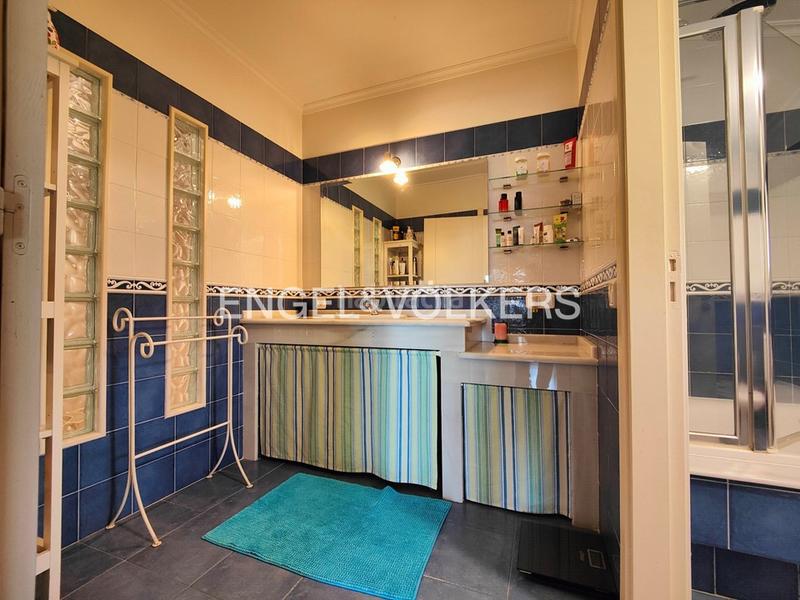 Foto c127cbcb-7ac2-4e23-ad0b-893d22fbf5fe. House with heating parking pool in Poio