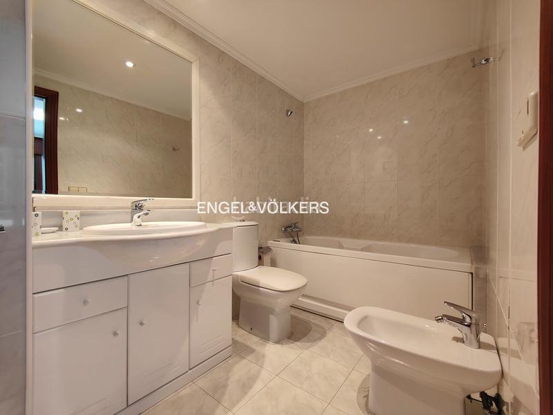 Foto 13b74c34-0c7c-40c9-a863-0c6e822c7eba. Alquiler apartamento piso de 2 dormitorios con garaje en campolongo en Pontevedra