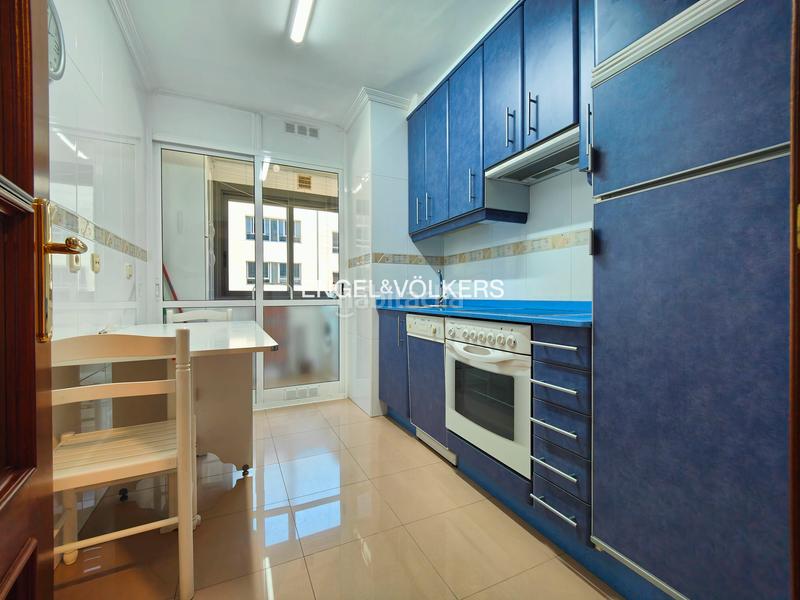 Foto eebd970b-0bda-4260-8e45-75afdabceb99. Alquiler apartamento piso de 2 dormitorios con garaje en campolongo en Pontevedra