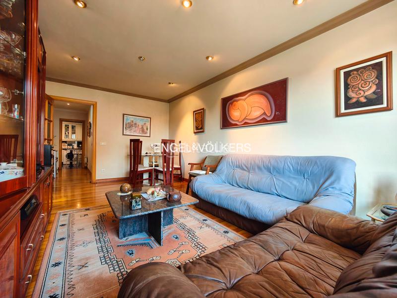 Foto 4f677ef8-ab65-41b0-ba0a-6103eccc29c6. Appartement avec chauffage parking dans Centro - Echegaray Pontevedra