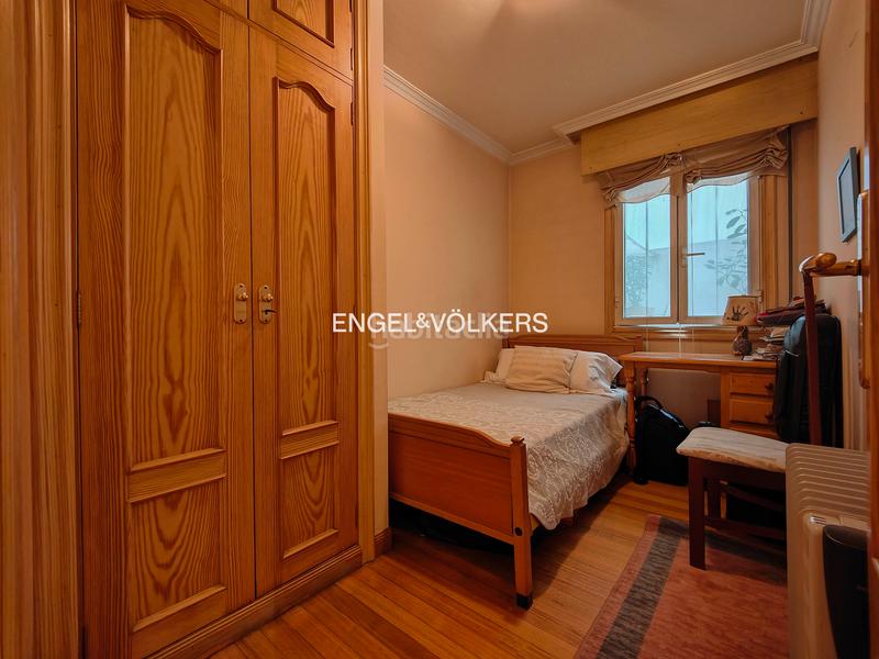 Foto b452abeb-afea-4f27-b8bc-b1860dacef40. Appartement avec chauffage parking dans Centro - Echegaray Pontevedra