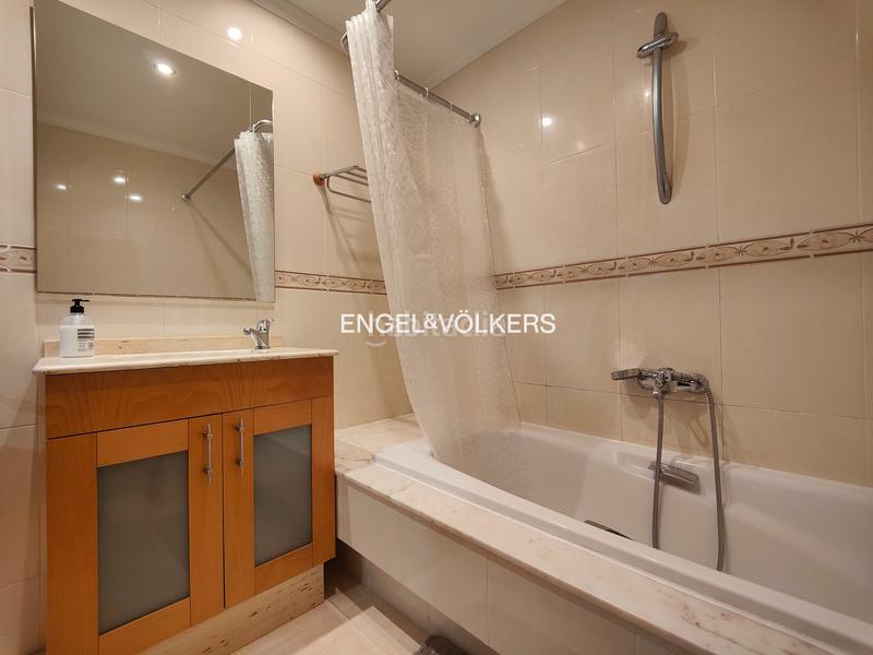 Foto 0bd28402-3735-4a49-a801-18e0a5786356. Apartamento piso de 3 dormitorios con garaje y vistas a la ría en domaio en Moaña