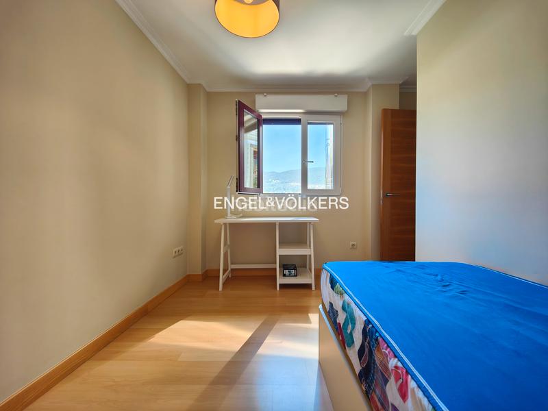 Foto b2707a78-4480-463d-801c-de849b440ba4. Apartamento piso de 3 dormitorios con garaje y vistas a la ría en domaio en Moaña
