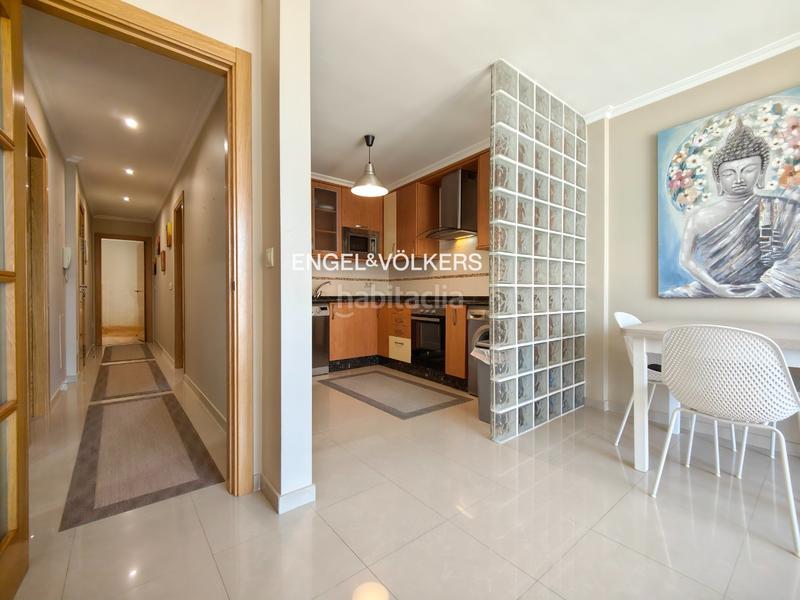 Foto c4f8abf5-e320-4944-be05-089749b89c86. Apartamento piso de 3 dormitorios con garaje y vistas a la ría en domaio en Moaña