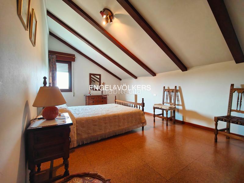 Foto bb11e962-d388-409d-9b69-518ff675a7ac. Casa adosada casa pareada de 5 dormitorios con jardín y vistas en o grove en Grove (O)
