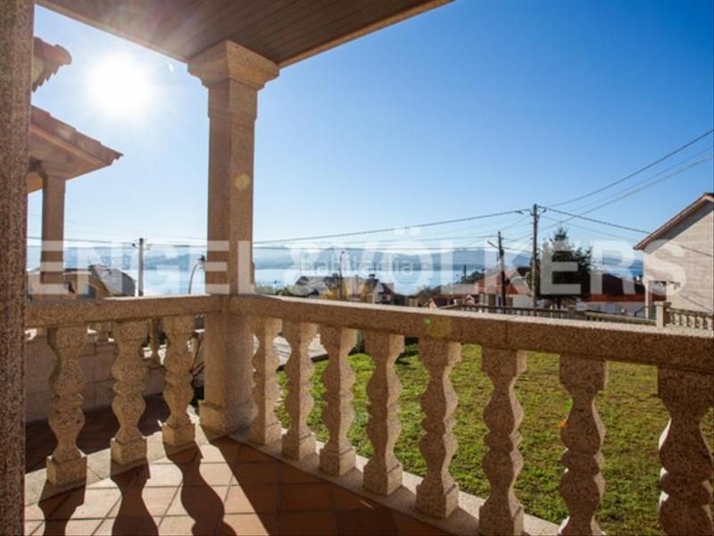 Foto 2aa3fbc9-7817-465f-81d6-e3d650b6f1e5. House with heating parking in Moaña