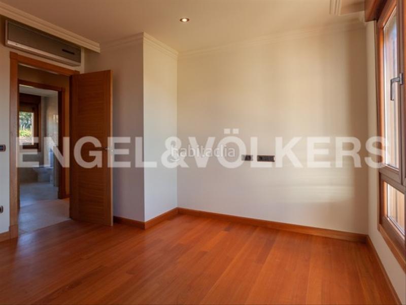 Foto 498f6500-8455-4815-a20f-106f384c7fb7. House with heating parking in Moaña