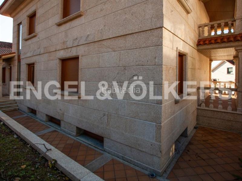 Foto 64853728-5567-41d9-99b8-73c814d72d18. House with heating parking in Moaña