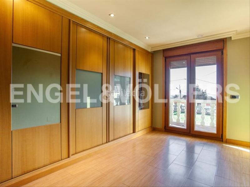 Foto 697ded4a-28fb-4ba8-b079-1e5bea0919b5. House with heating parking in Moaña