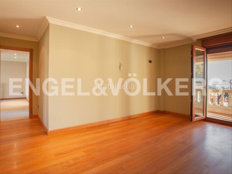 Foto 8203af2f-a4ef-4320-aace-4e24f38f3ceb. House with heating parking in Moaña