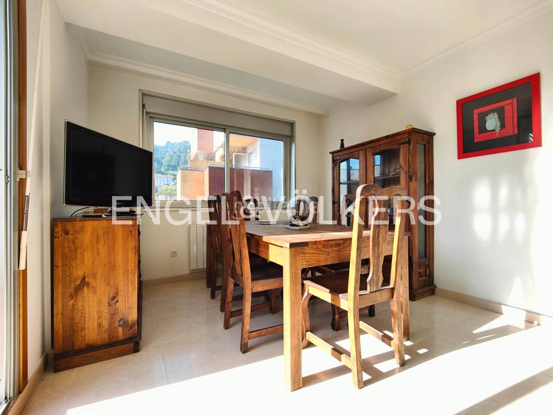 Foto 8eec1e28-2266-4ab7-8719-ad73dcda9ec0. Apartament amb calefacció aparcament a Raxó Poio