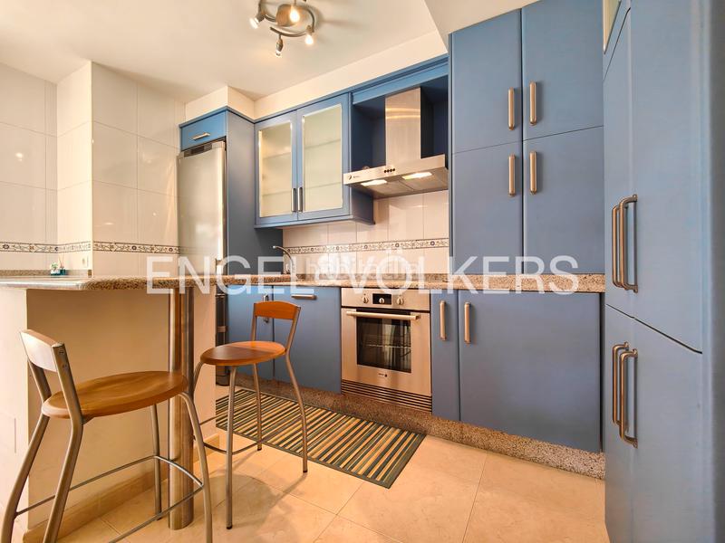 Foto efb735c7-c38c-4b59-b8dc-496eda545b06. Apartament amb calefacció aparcament a Raxó Poio