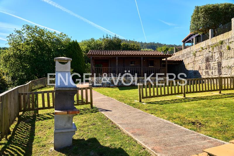 Foto c5834d0f-3404-4cb1-82d5-eac12cdf4558. Wohngrundstück in Bueu