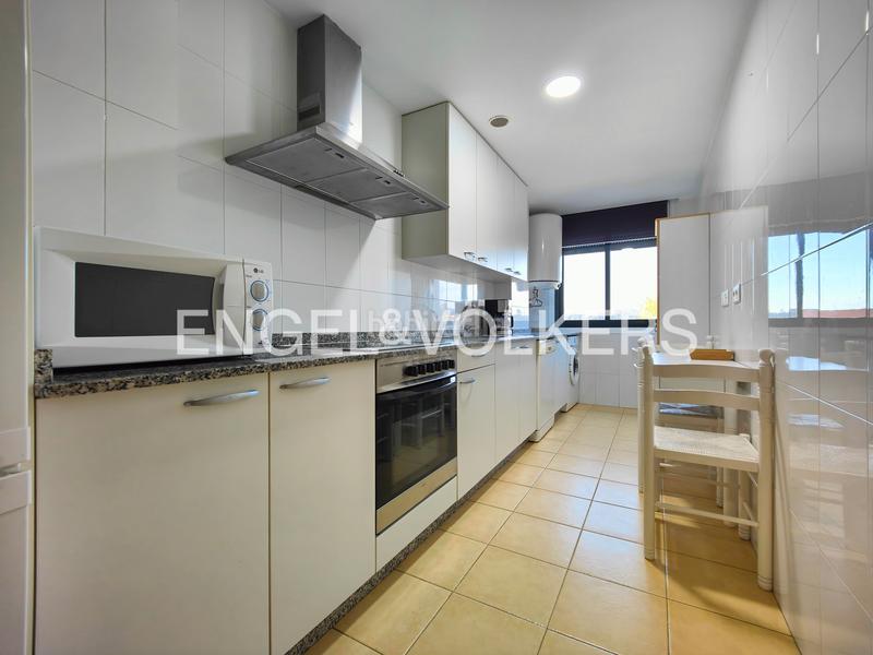 Foto 3f8f6fc9-0115-4b49-9e46-9c097052ba1a. Apartament amb calefacció aparcament a Sanxenxo pueblo Sanxenxo
