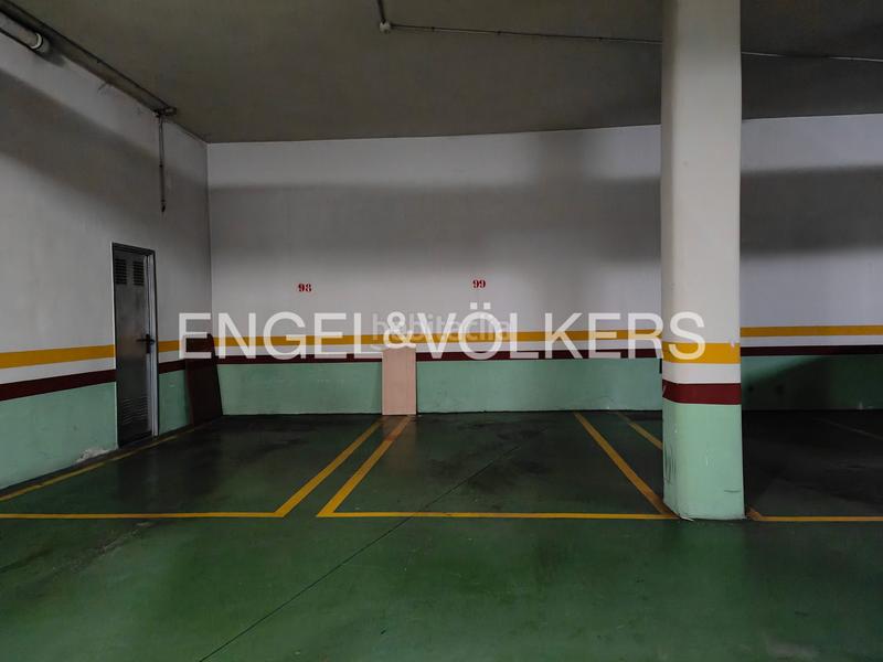 Foto 3f1dc128-f3ac-403c-8a2e-a2693c390e32. Apartament amb calefacció aparcament a Zona Fernández Labreda Pontevedra