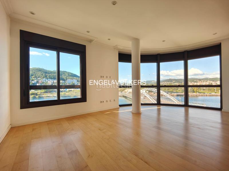 Foto 18aff0f5-2591-4497-8968-9c7863cbfd02. Apartament amb calefacció aparcament a Centro - Echegaray Pontevedra