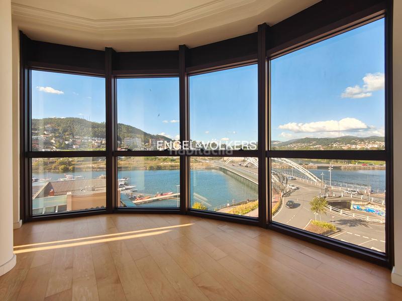 Foto 430216fa-6a44-4663-bb9d-2bbbb8d5808e. Apartament amb calefacció aparcament a Centro - Echegaray Pontevedra