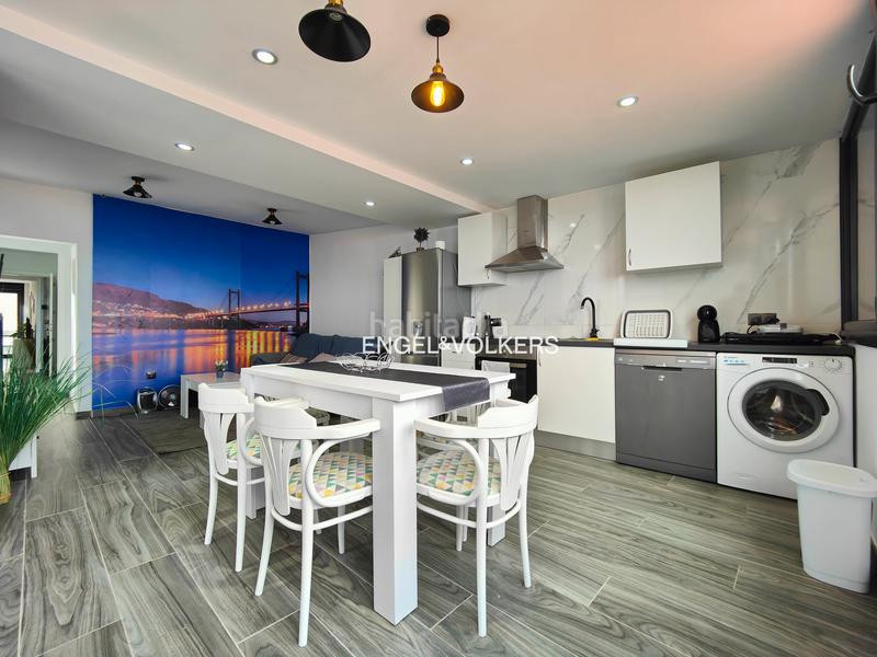 Foto 4e6c0682-fe87-4b28-b0ac-823808b871e9. Haus mit heizung in Moaña