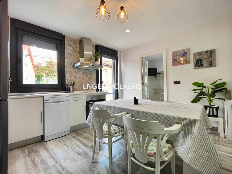 Foto 5a8b1c32-2193-4d08-8428-e93d9fbcb492. Haus mit heizung in Moaña