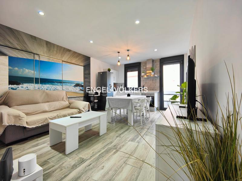 Foto f1afd491-3aa0-48ba-8093-5ce656fc2905. Haus mit heizung in Moaña