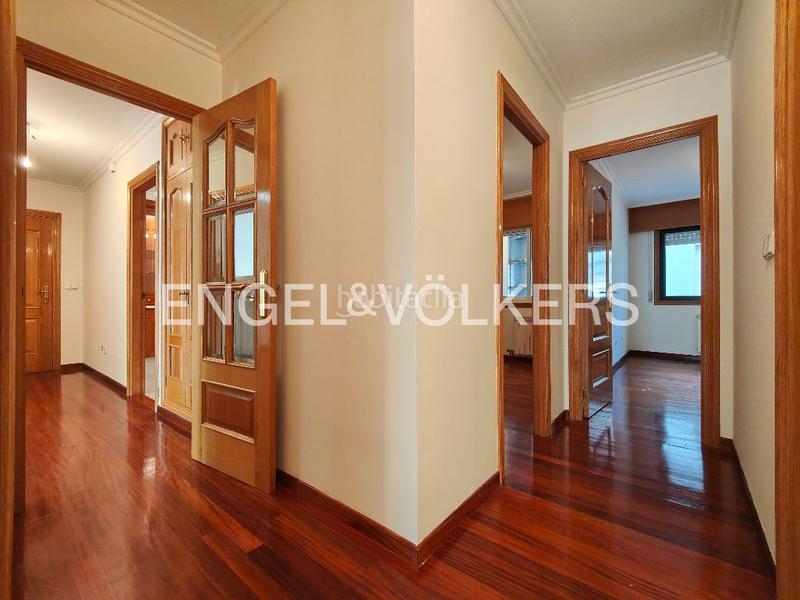 Foto 951ba5a5-e961-4514-9cc3-fc6fcfc18bd6. Appartement mit heizung parking in Centro - Echegaray Pontevedra