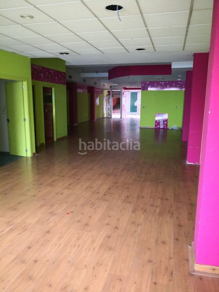 Foto 09e75379-0235-484f-ab7a-8fea9e4cb4de. Lloguer local comercial a Tui