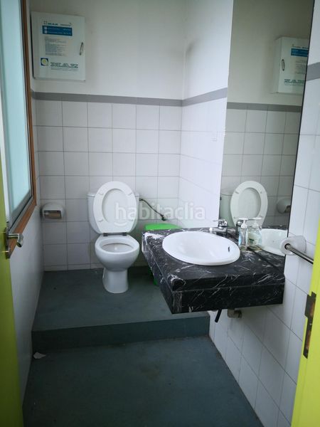 Foto 46541ea9-1928-4bc0-96ac-8aa863450a23. Lloguer local comercial a Tui