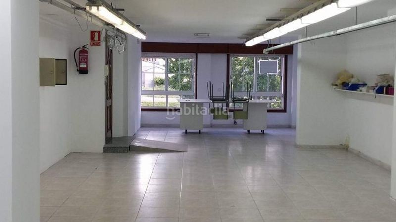 Foto 051c0b11-29d3-43cd-a4b4-fcbc78792a96. Local comercial a Carballo