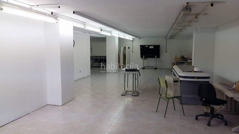 Foto 2390b18a-3f08-49f5-a430-913cc2ed3f9a. Local comercial a Carballo