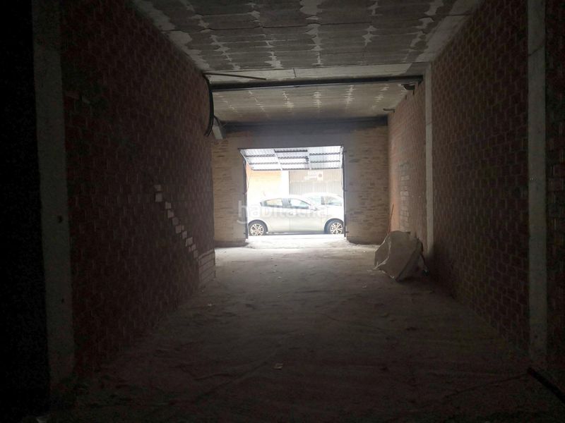 Foto 01ec7f0b-9523-440e-8443-cb1dcaa391cb. Alquiler local comercial  en rúa gerona, zona parque do anllóns en Carballo