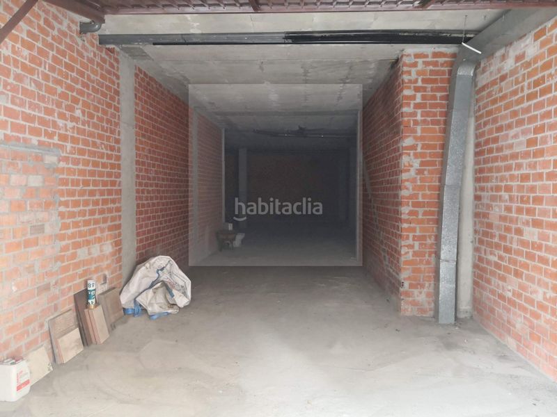 Foto 67ecd6cc-ca4f-4a4b-b5c7-df8404fbcd43. Alquiler local comercial  en rúa gerona, zona parque do anllóns en Carballo