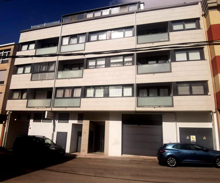 Foto cf896800-7f6e-4672-af38-ad564c5cdaa2. Aparcament cotxe a Carballo