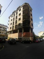 Edifici a Carballo. Edificio en construcción para rehabilitar en carballo
