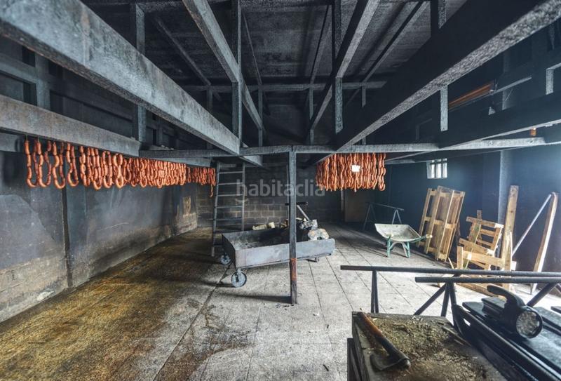 Foto f18d7ea4-18d2-4c53-b68b-adc7c4ed1baf. Bâtiment à usage industriel dans Cambre