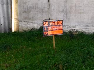 Terreny residencial  Carballo calero. Solar en esquina frente al colegio bergantiños