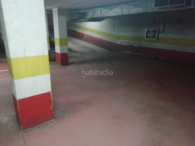 Foto d5e25bc6-dd90-498b-91f9-e215a1e71756. Aparcament cotxe a Carballo