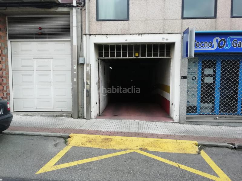 Foto f800322e-6a54-4e96-ab74-7970b3889d83. Aparcament cotxe a Carballo