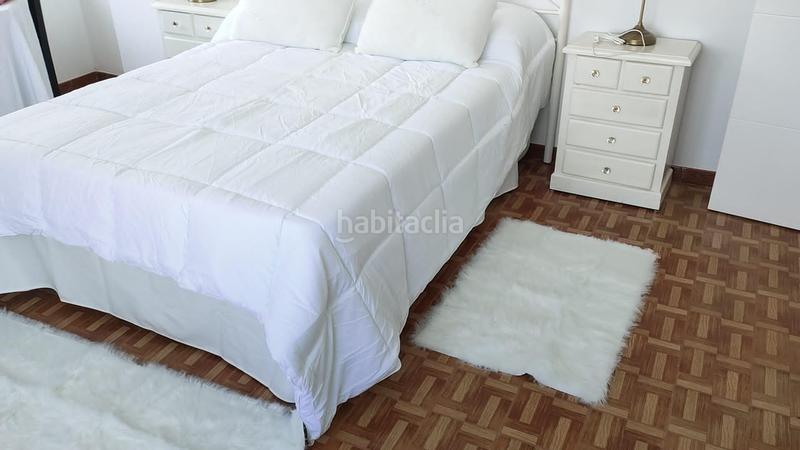 Foto 47bc51a3-306b-4f5d-9ed5-fc659447d3ef. Piso  , con vistas a la ría en Fisterra