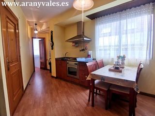 Etagenwohnung  Nova. Piso en el centro de corme