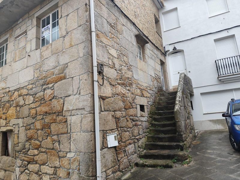 Foto 9c3722f1-8f06-4bf0-85f1-02a2aa6ebc25. Casa amb aparcament a Laxe