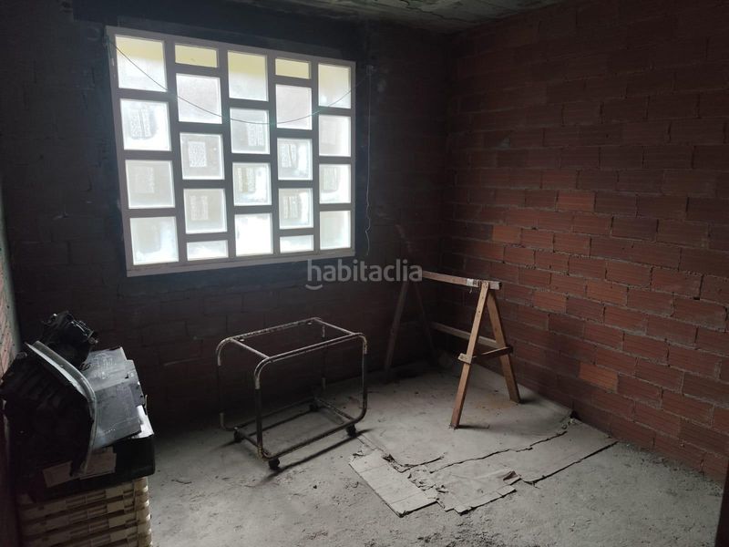 Foto aa7411f6-6455-49b4-972b-3a6a8a369928. Casa amb aparcament a Laxe