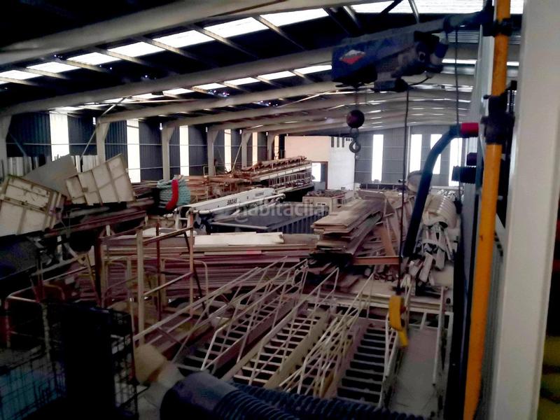 Foto 1731f96d-ed1c-4b7e-8bf8-8ec4a7a47e18. Bâtiment à usage industriel dans Carballo