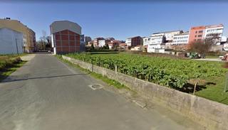 Terreny residencial a Carballo. Solar urbano en venta en zona a cristina