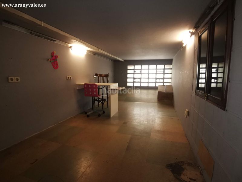 Foto bb07ca07-39f2-4006-a75b-40bf2bd642b0. Alquiler local comercial  en calle perú en Carballo