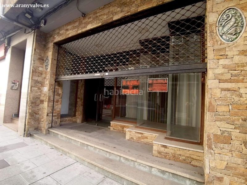 Foto fd953680-364a-430e-8948-07ebce8dffa2. Alquiler local comercial  en calle perú en Carballo