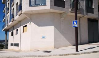 Business premise  Vila de corcubion. Bajo comercial en esquina villa corcubión con villa de negreira